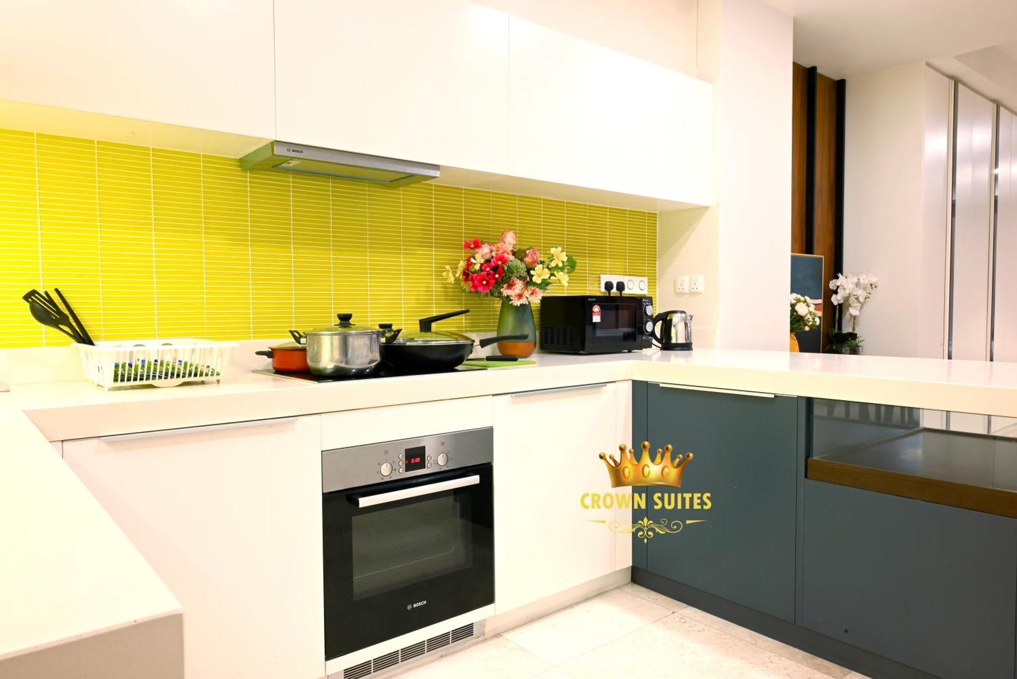 Crown Suites Tropicana Klcc Kuala Lumpur City Center Bagian luar foto
