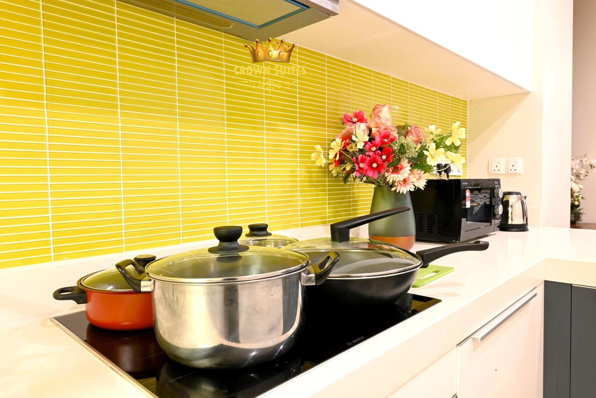Crown Suites Tropicana Klcc Kuala Lumpur City Center Bagian luar foto